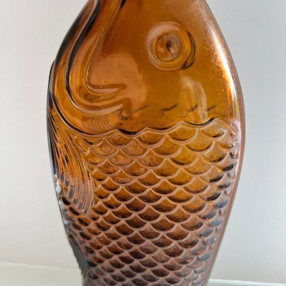 Vintage brown fish bottle.  9.75” - Picture 4 of 7